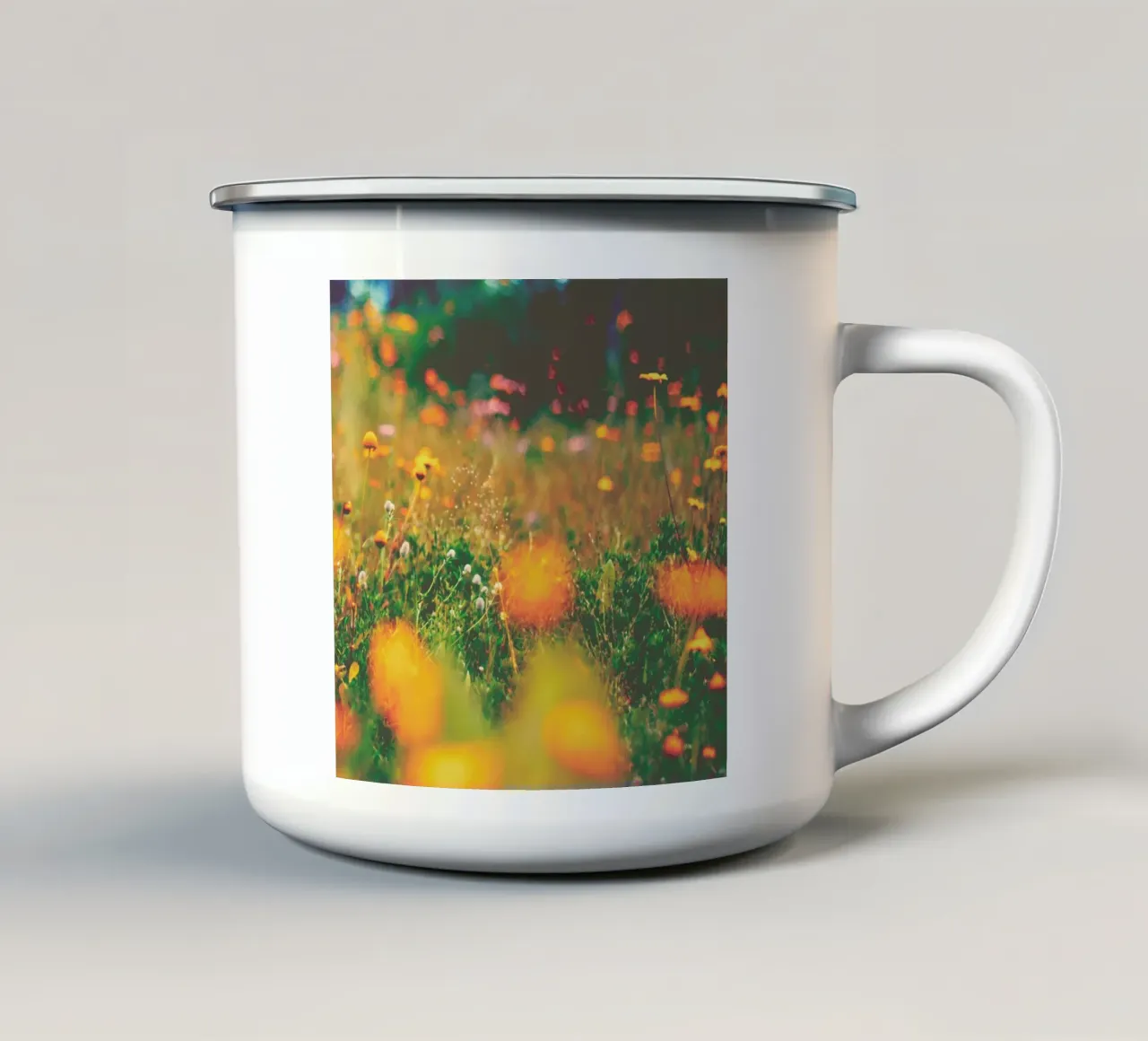sweet summer tazza in smalto da Ingrid Beddoes