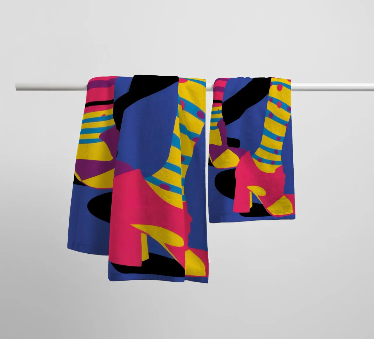 Gambe a righe divertenti asciugamano da bagno da Thistle Bloom