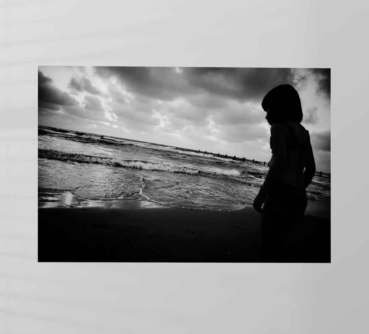 Looking pellicola backlit da Tal Paz-Fridman