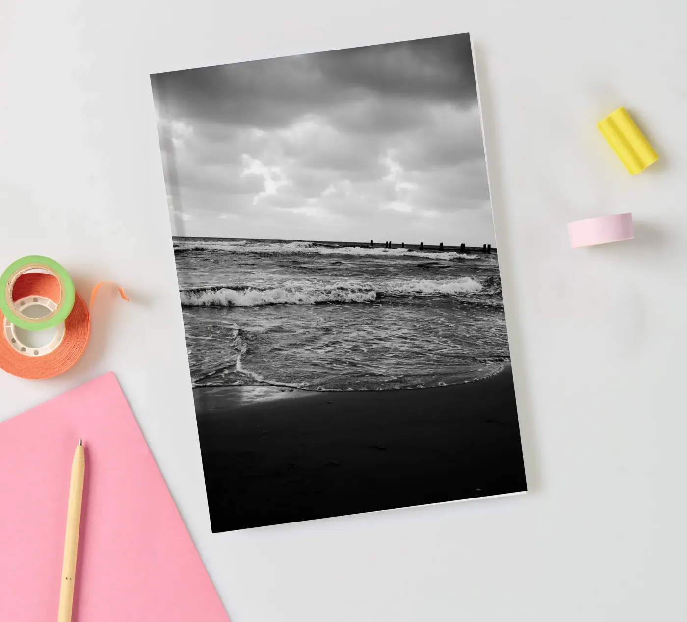 Looking notebook by Tal Paz-Fridman