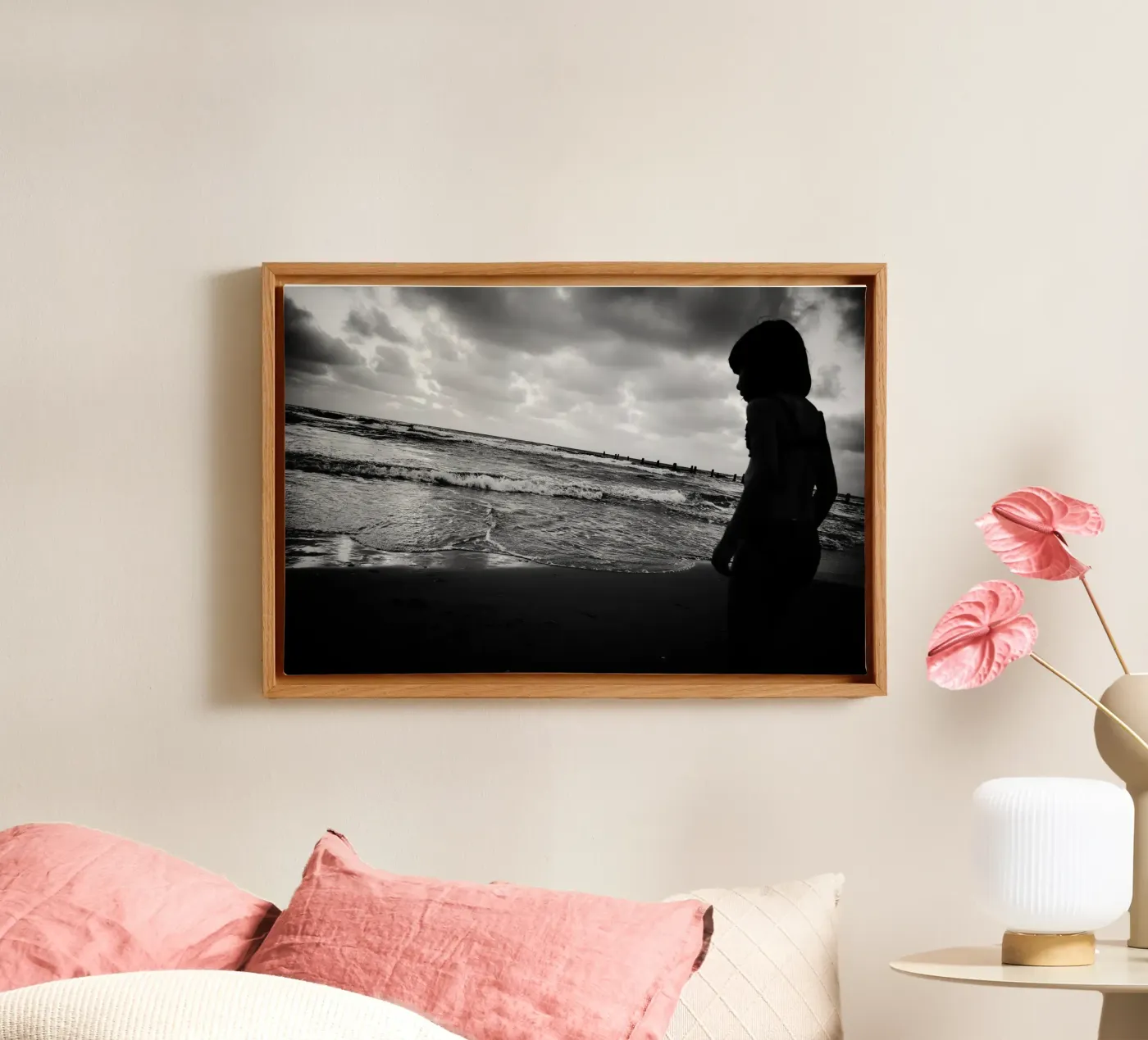 Looking canvas by Tal Paz-Fridman