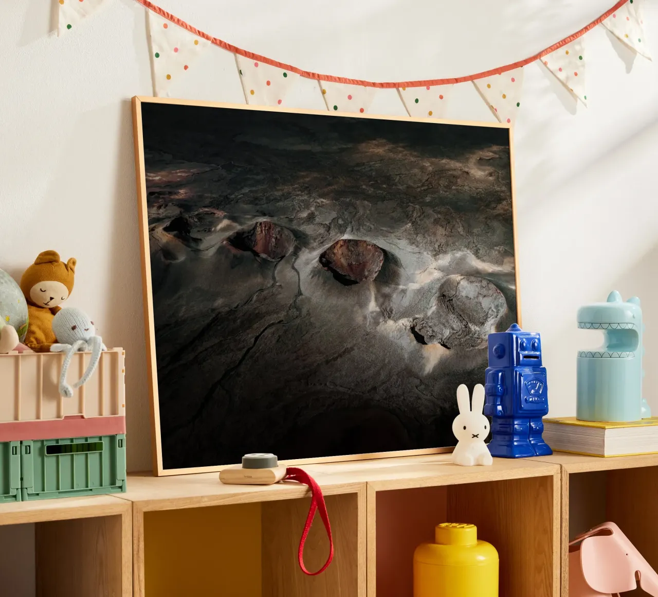 Craterscape poster da somewhere.soul.escape