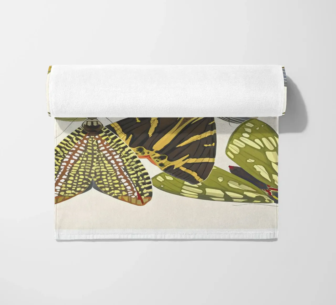mariposas insectos naturaleza toalla de playa de Graham Robertson