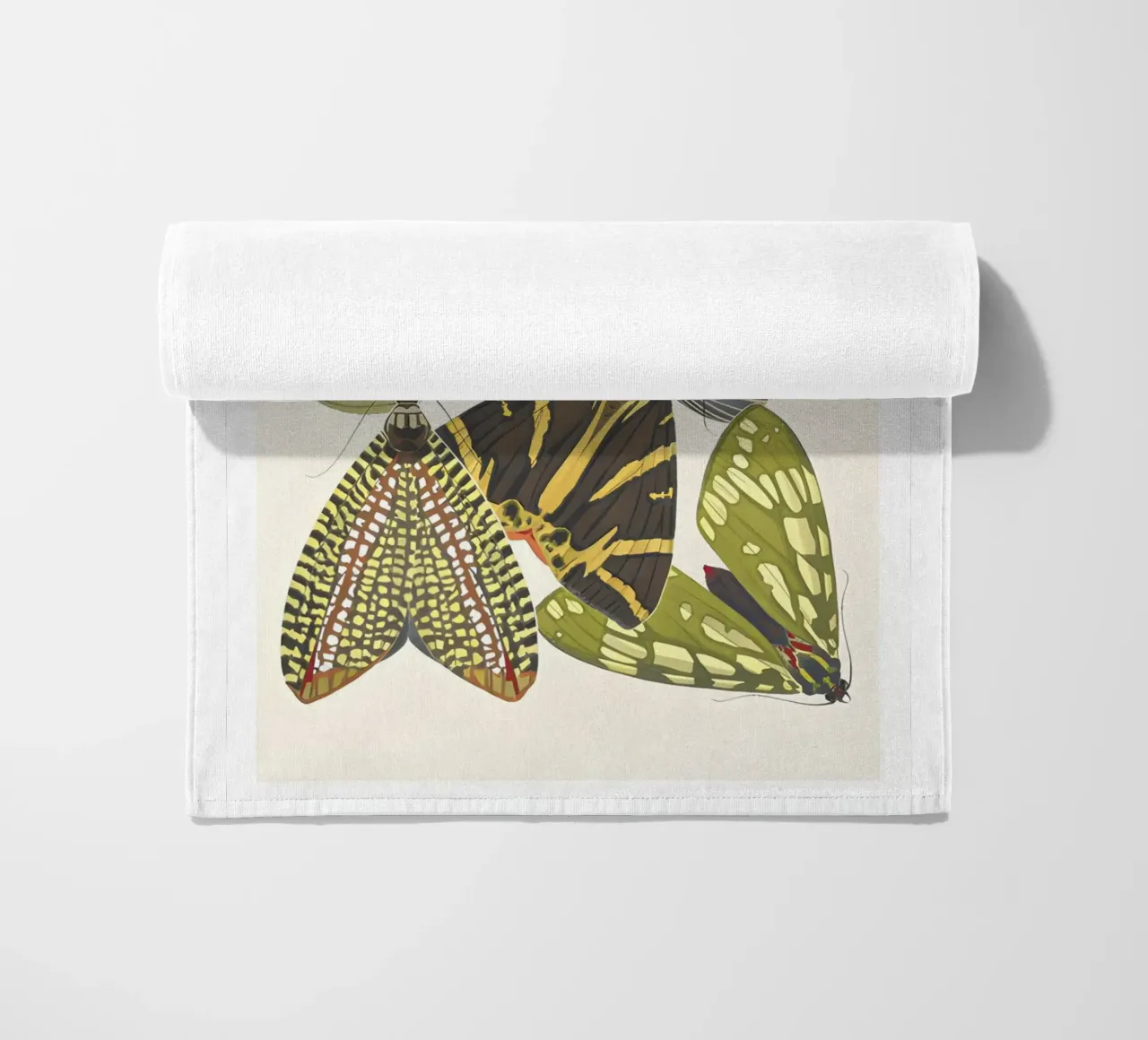 mariposas insectos naturaleza toalla de playa de Graham Robertson