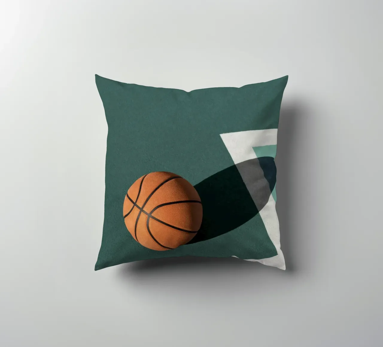 linea d'ombra del campo da basket cuscino da Amber Hughes