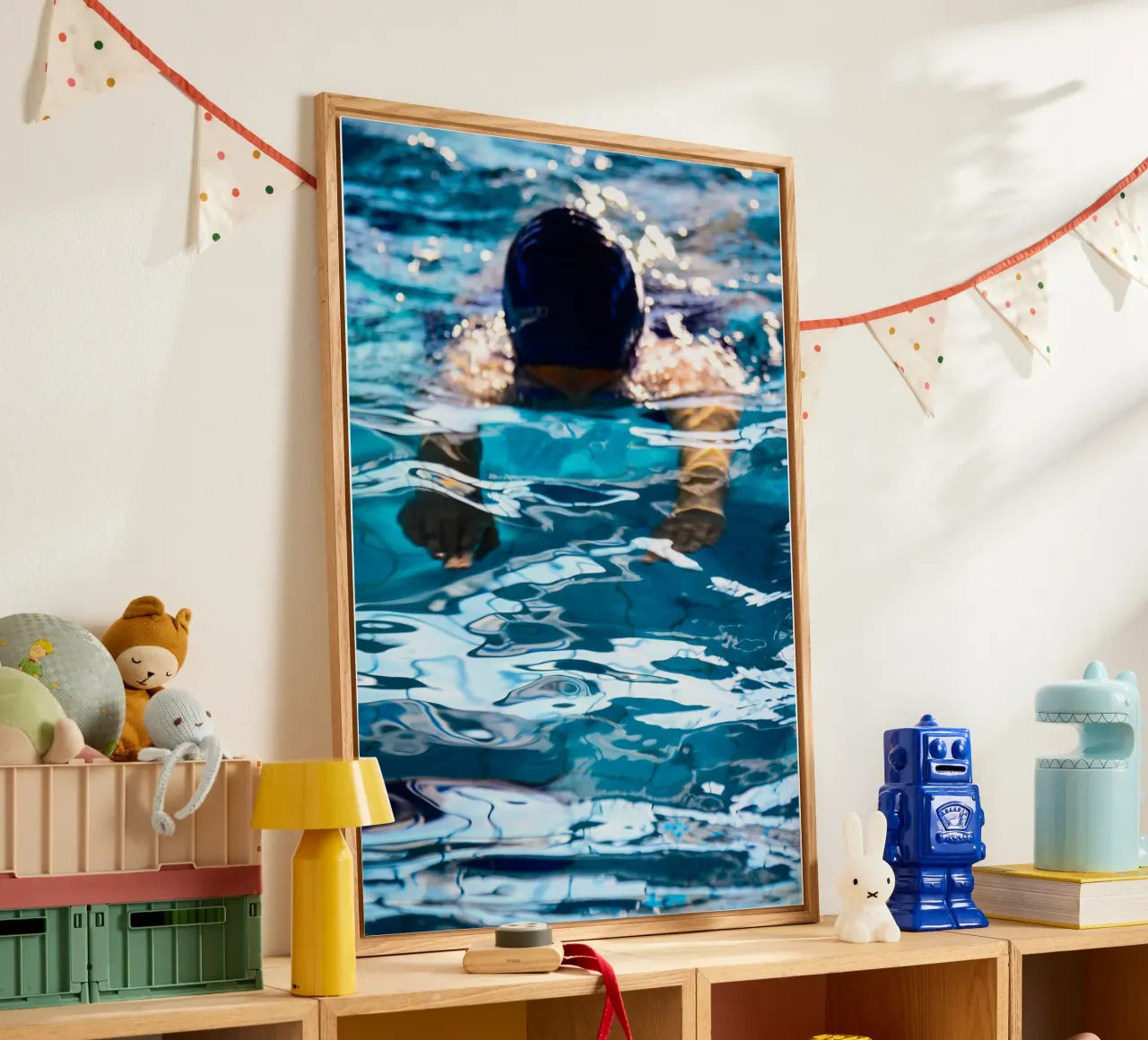 Nuoto #3 plexiglass da Tal Paz-Fridman