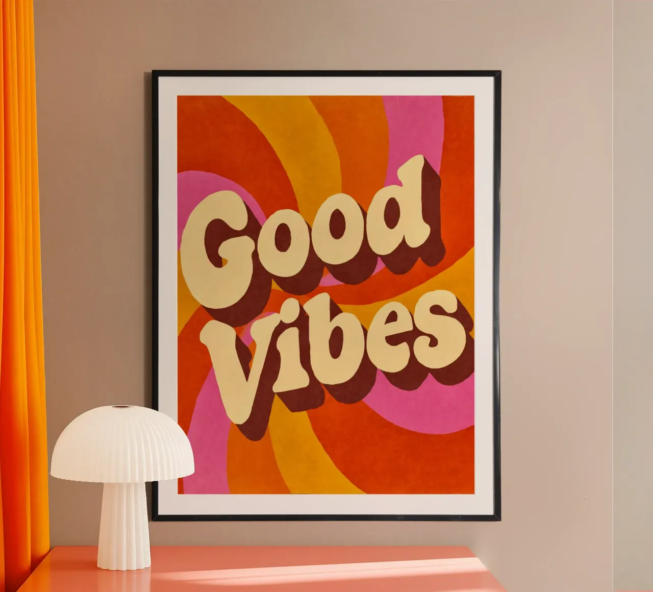 Buone vibrazioni solo divertimento retrò poster con telaio in legno da Andrea Haase Modern Home