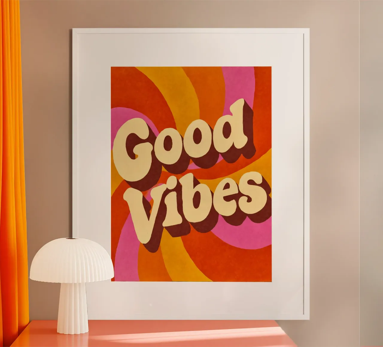 Buone vibrazioni solo divertimento retrò poster con telaio in legno da Andrea Haase Modern Home