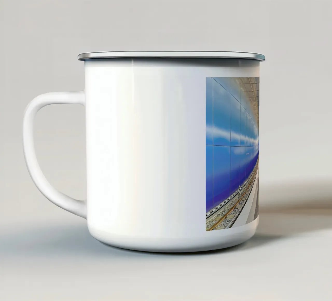 Ueberseequartier No 2 taza de esmalte de Michael Belhadi