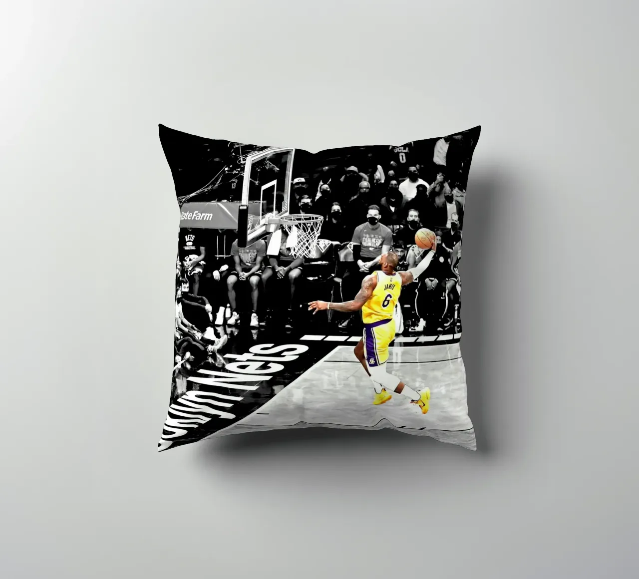 Lebron schiaccia cuscino da willtahuyshop