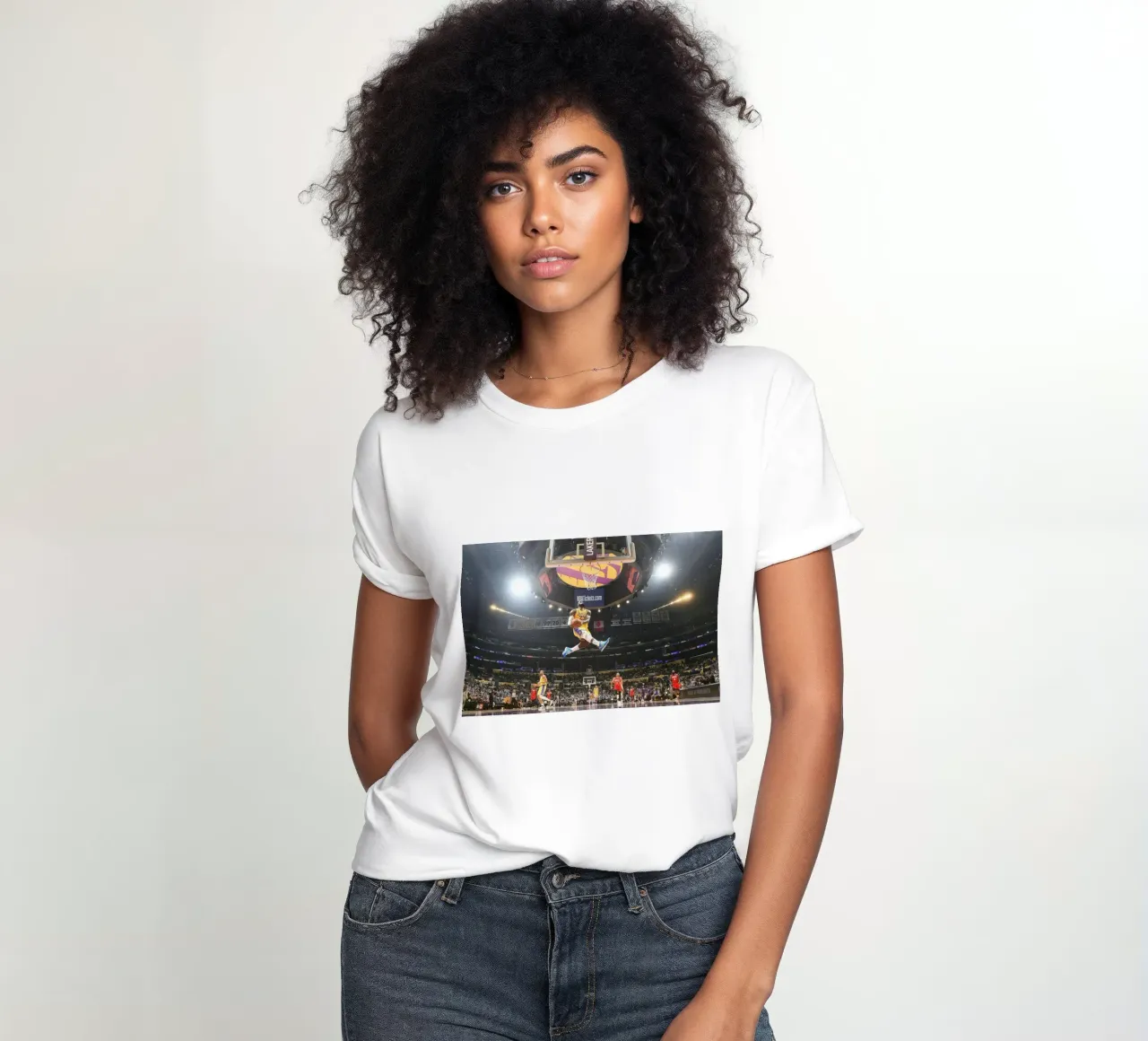 Lebron James Mill Dunk pronto per essere appeso t-shirt da donna da willtahuyshop