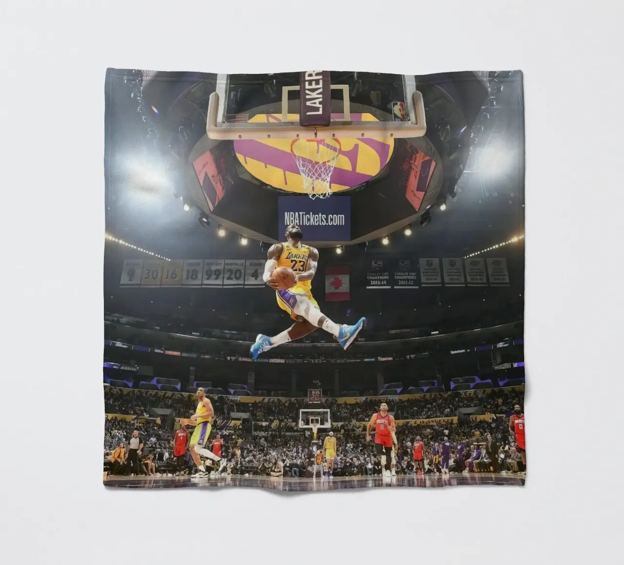 Lebron James Mill Dunk pronto per essere appeso coperta in pile da willtahuyshop