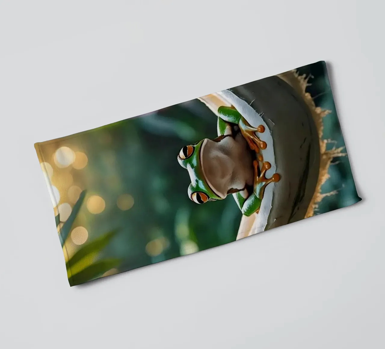 🌺🐸 Tree frog | Summer mode: on! (1) towel by Trinkets NL Design Studio