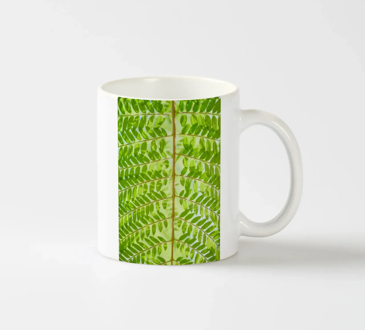 foglia di felce tazza in ceramica da Earthly Visions