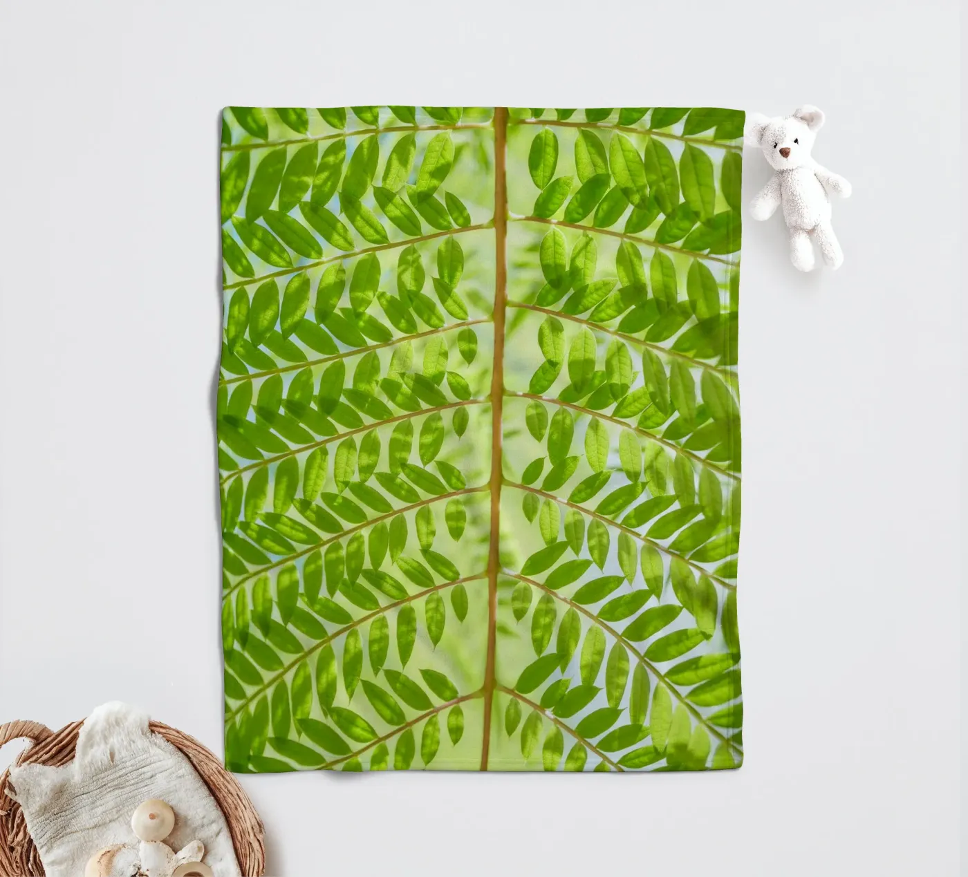 Farnblatt Fleecedecke von Earthly Visions