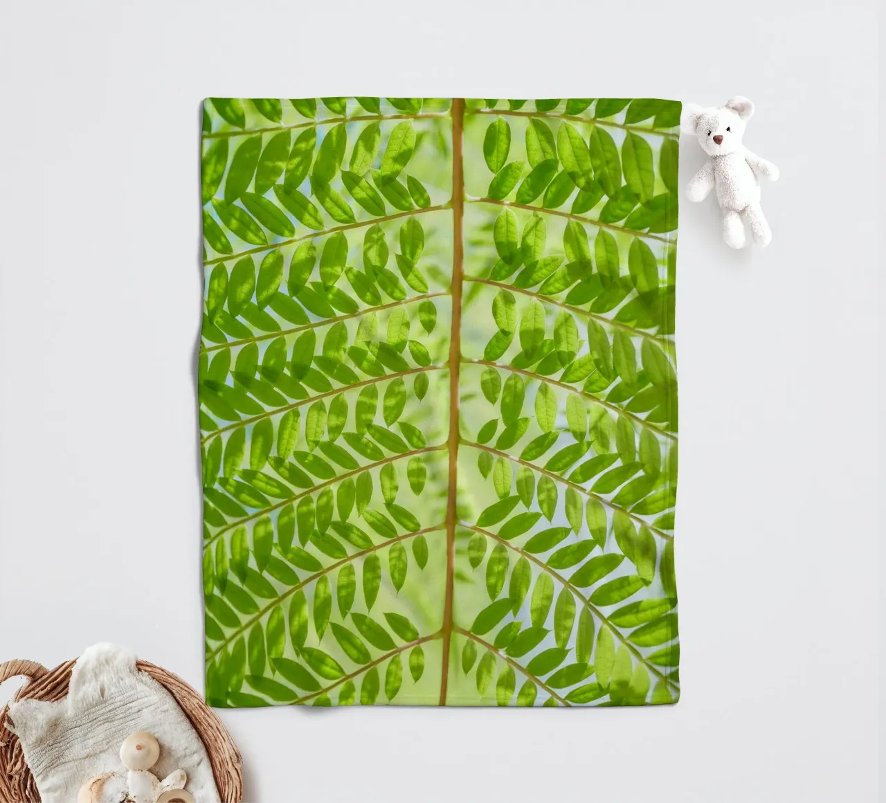 Farnblatt Fleecedecke von Earthly Visions