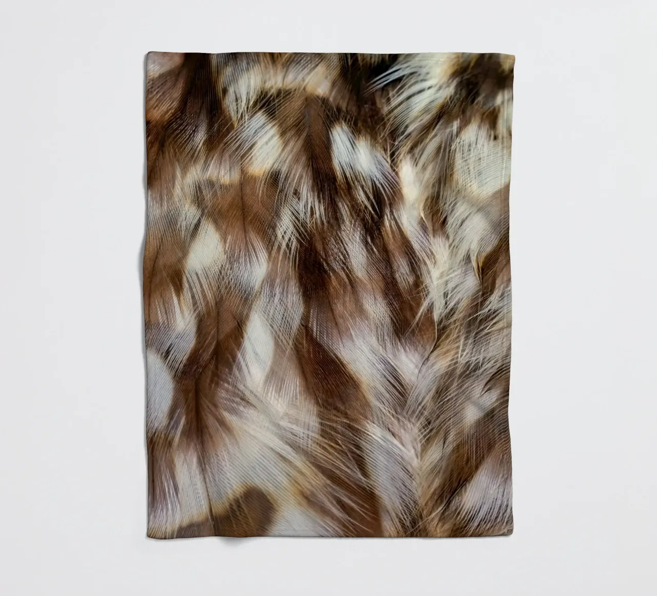 piume marrone coperta in pile da Earthly Visions