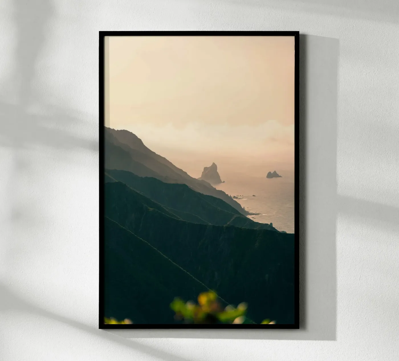 mountains sea poster da Earthly Visions