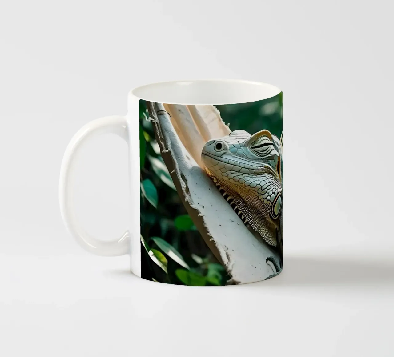 Iguane | Un po' di appeso, un po' di niente... (2) tazza in ceramica da Trinkets NL Design Studio