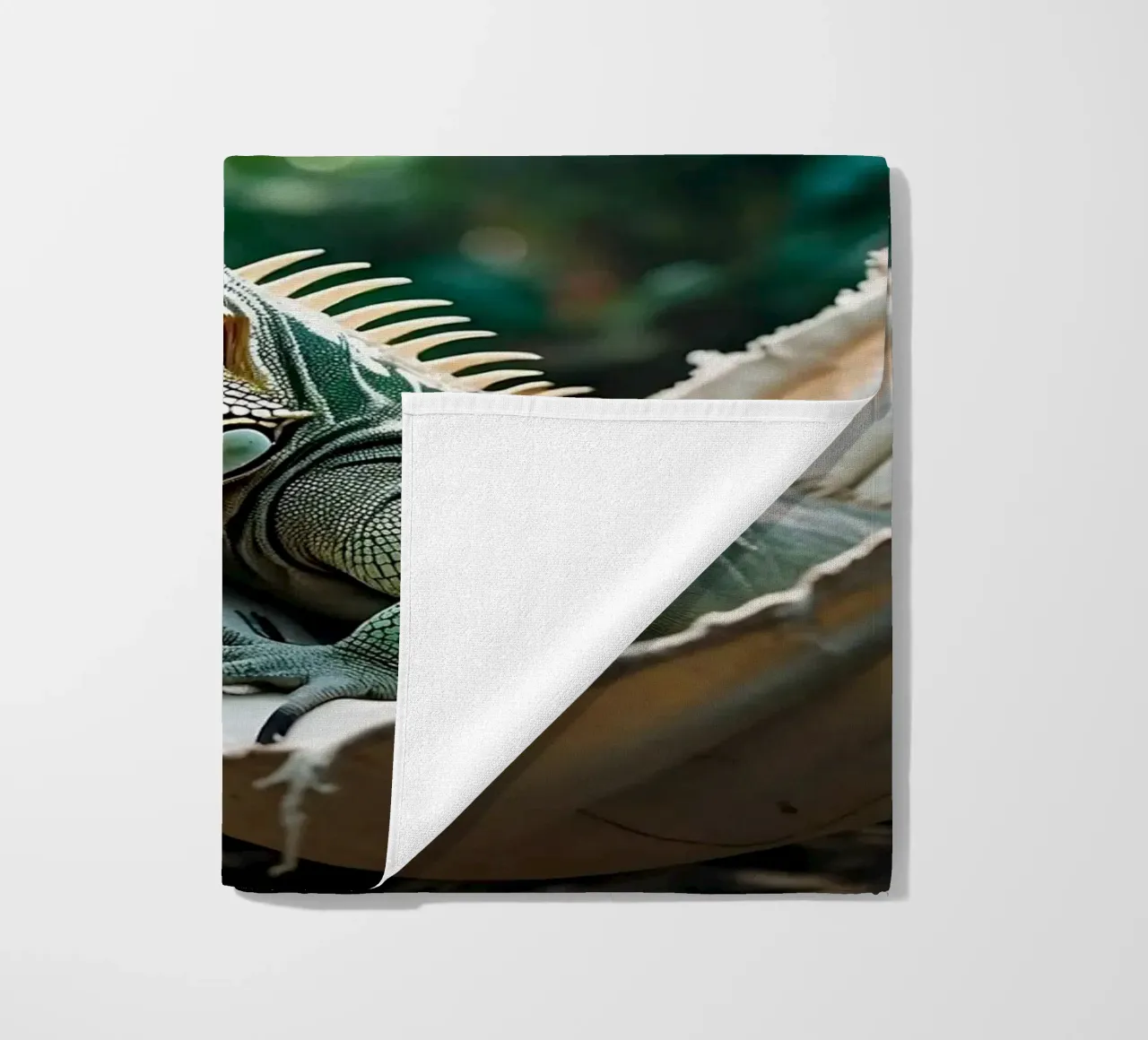 Iguanas | Bit of hanging, bit of nothing... (2) beach towel by Trinkets NL Design Studio