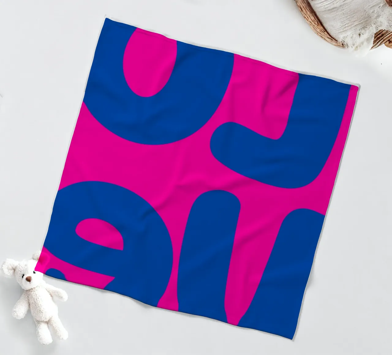 Bold LOVE Pop Art - Blauw & Roze Color Block Print fleecedeken van homdeco