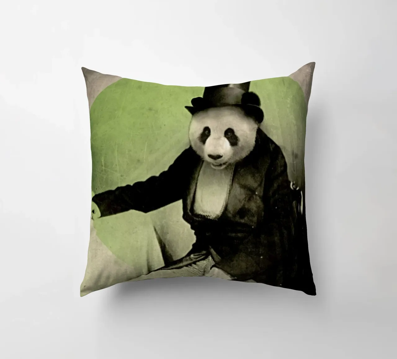 Proper Panda cuscino da Chase Kunz
