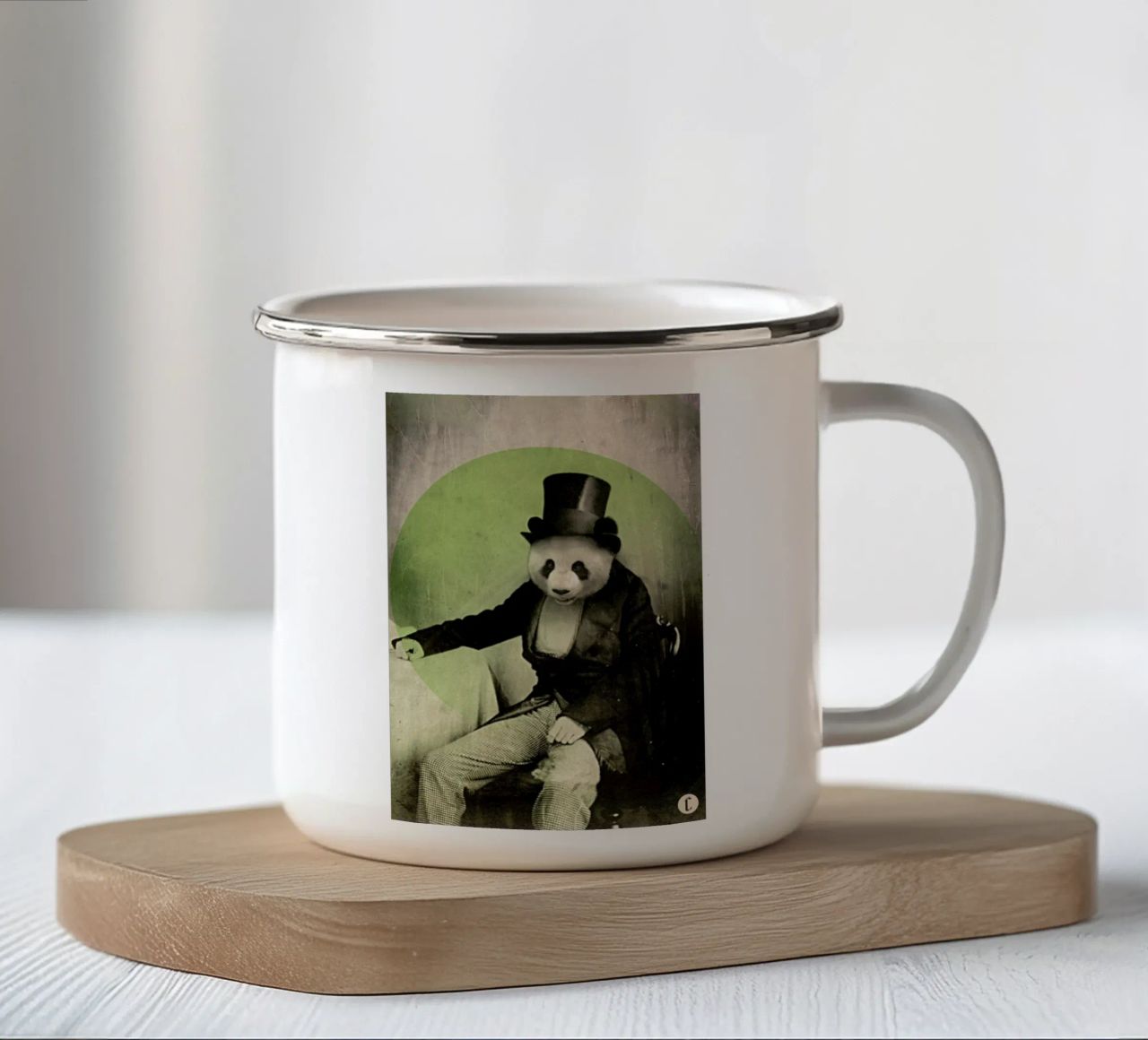 Proper Panda tazza in smalto da Chase Kunz