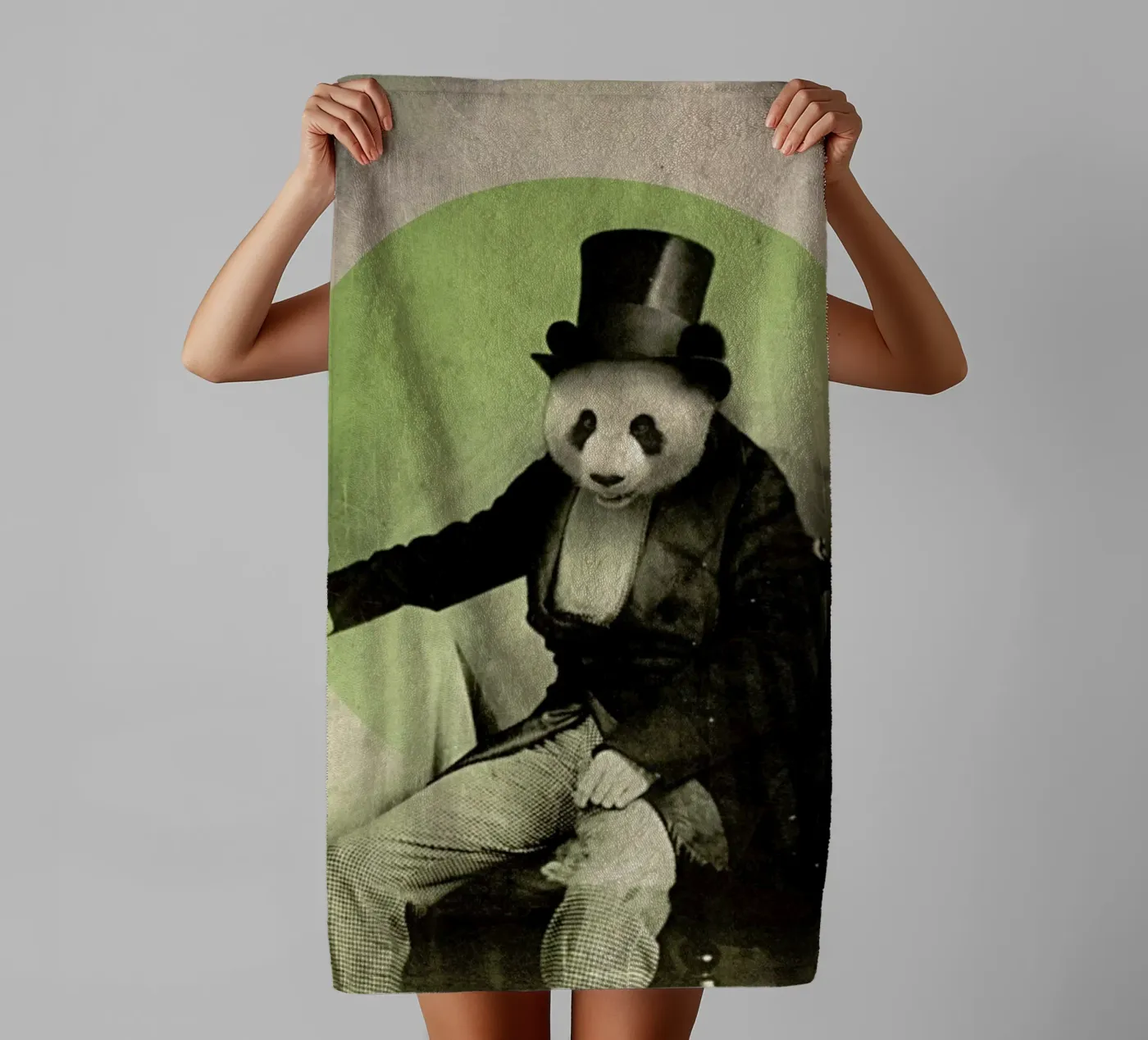 Proper Panda Handtuch von Chase Kunz