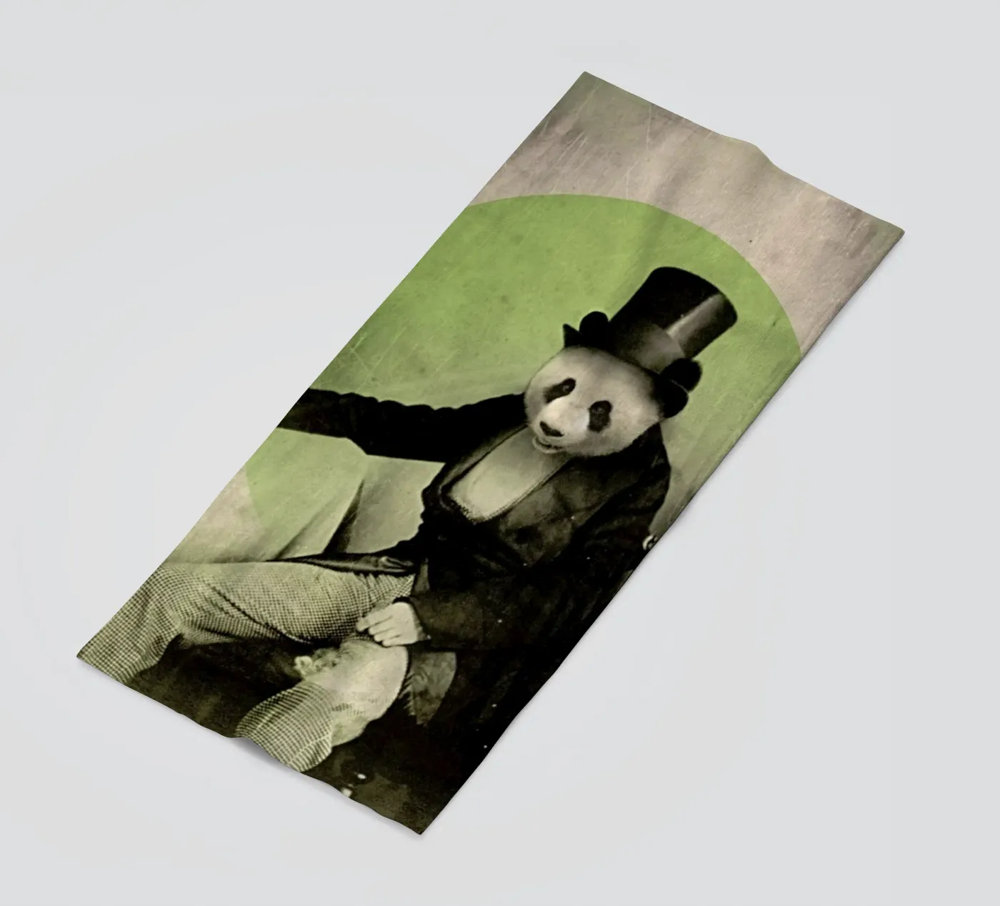 Proper Panda strandhanddoek van Chase Kunz