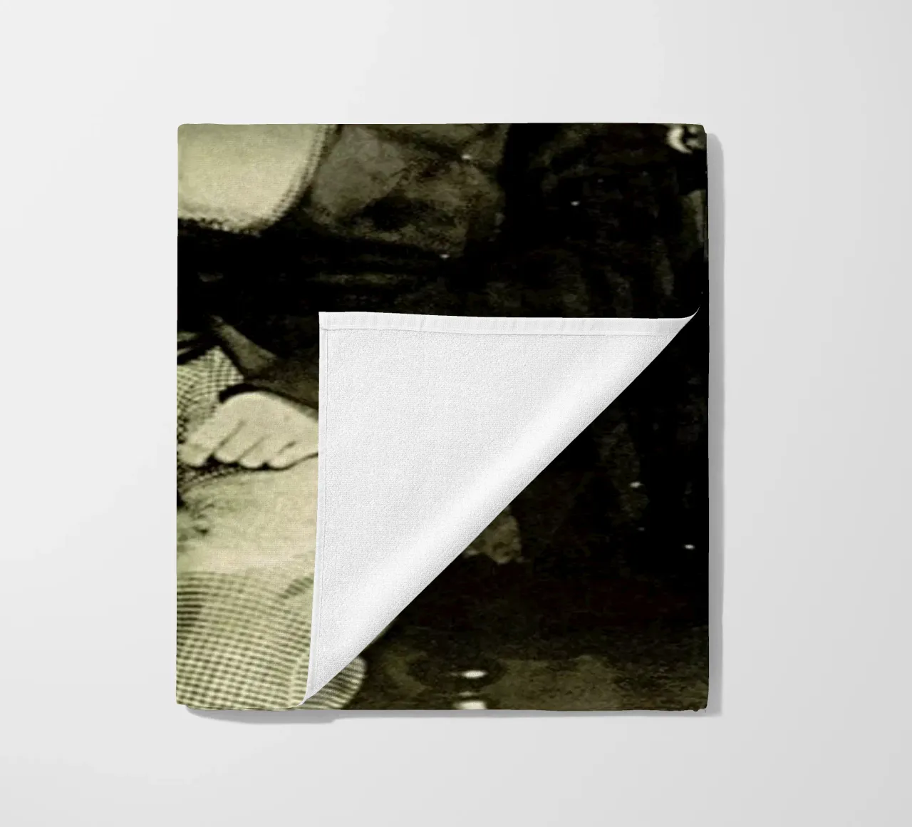 Proper Panda telo mare da Chase Kunz