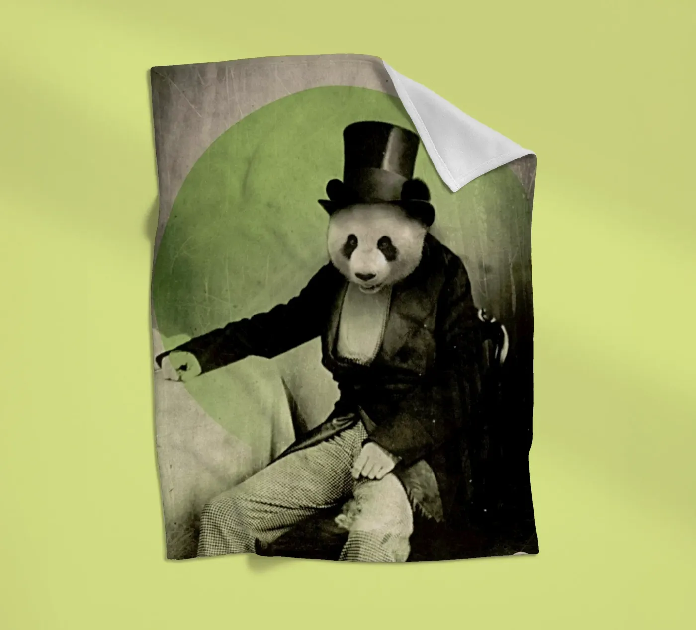 Proper Panda Fleecedecke von Chase Kunz