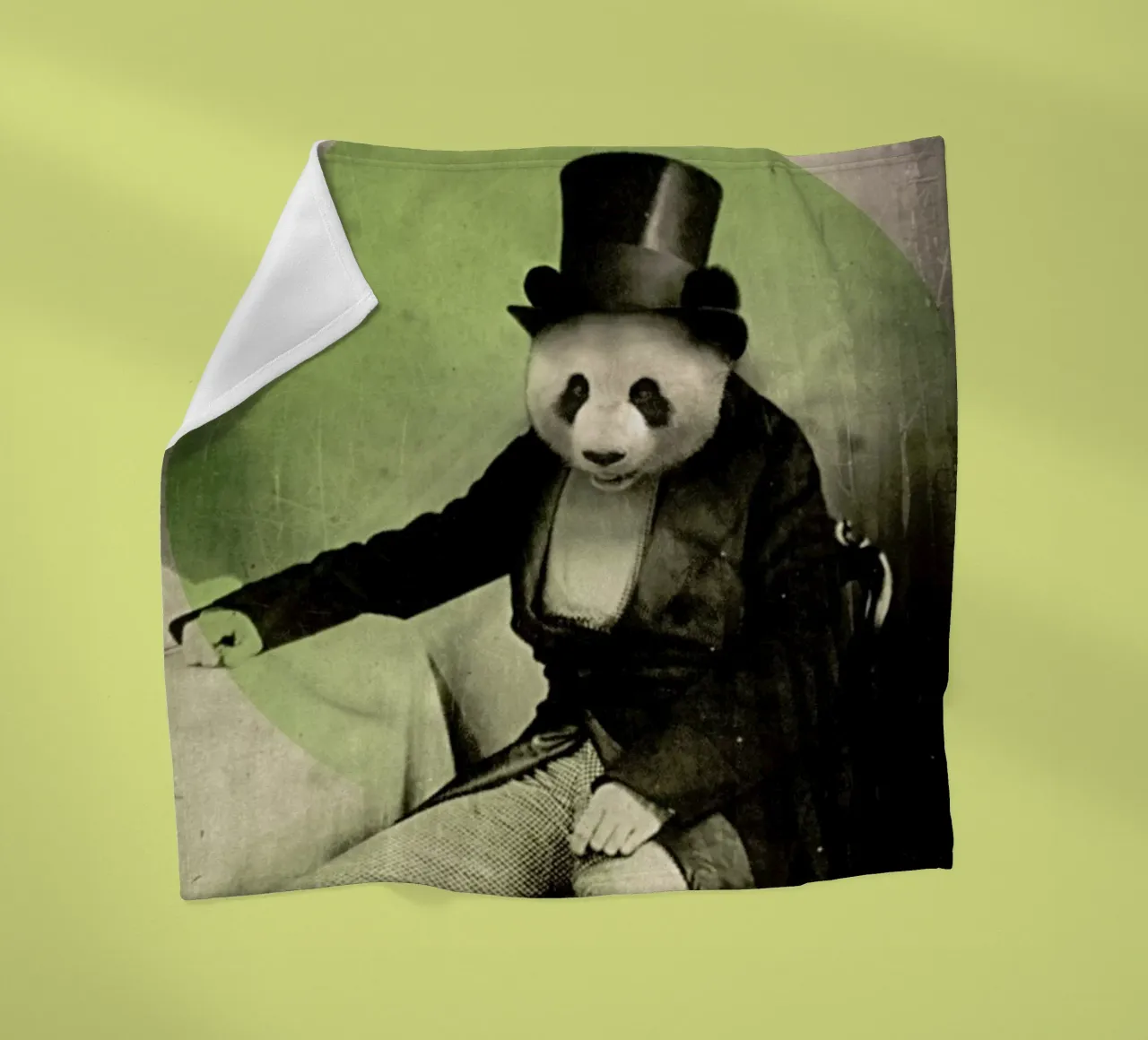 Proper Panda Fleecedecke von Chase Kunz