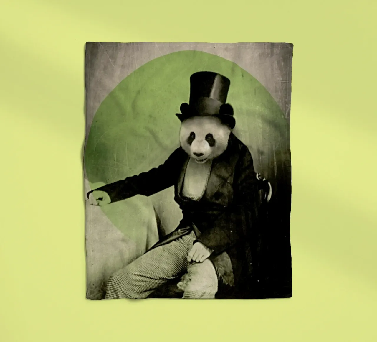 Proper Panda coperta in pile da Chase Kunz
