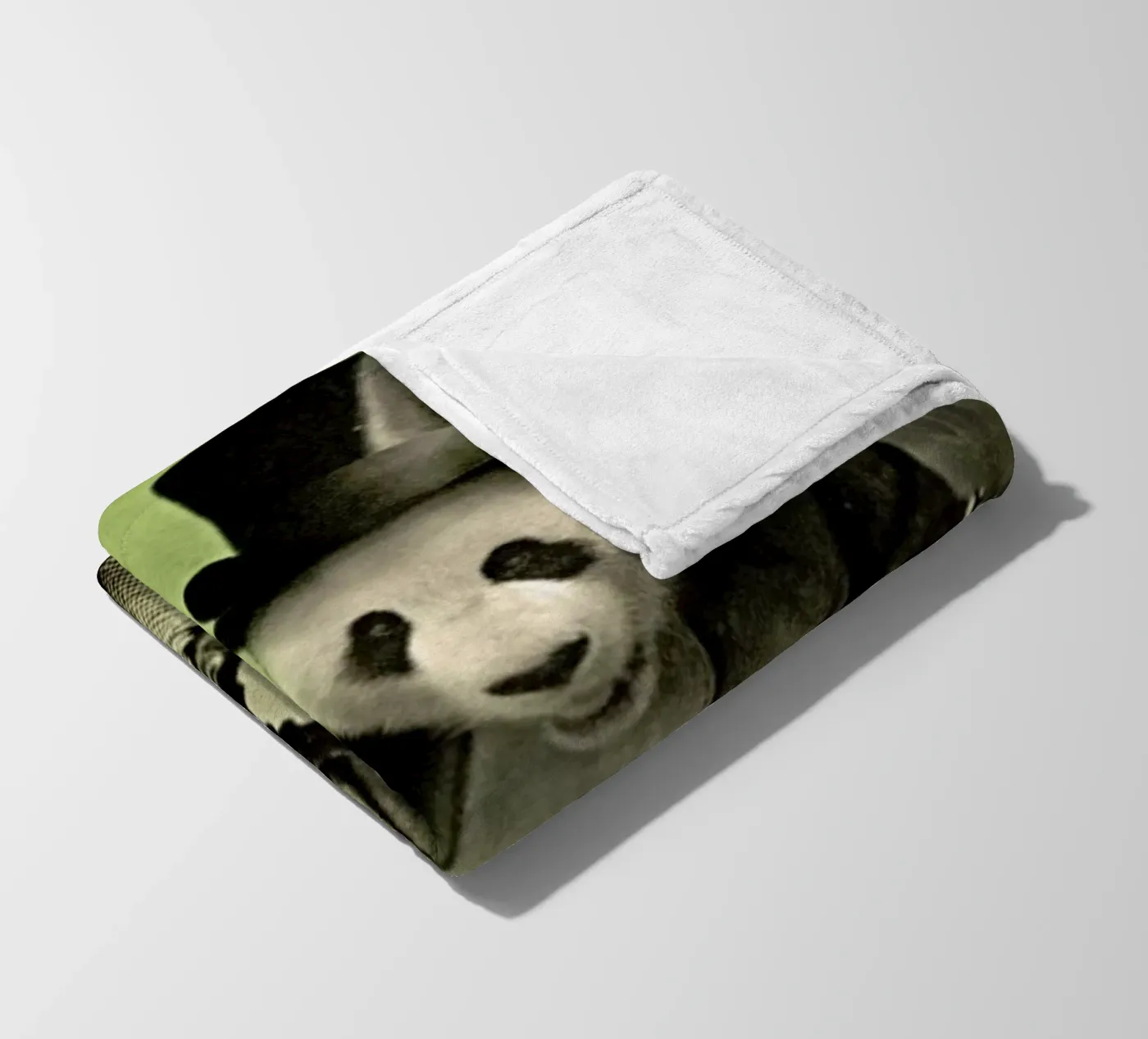 Proper Panda Fleecedecke von Chase Kunz