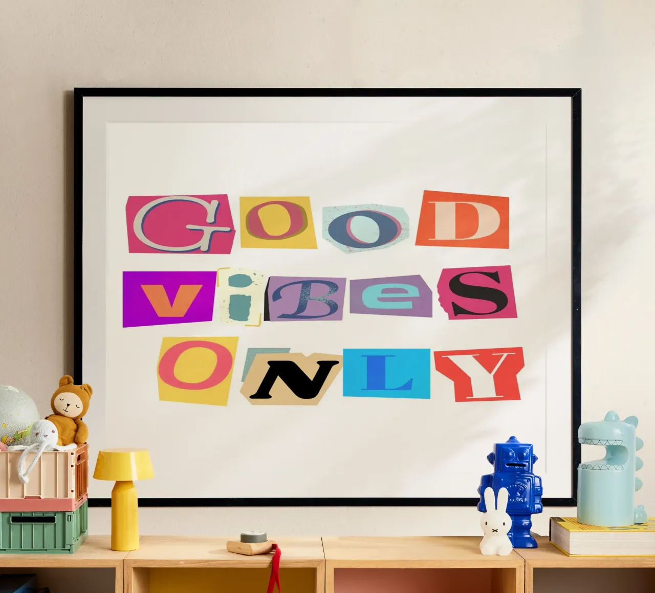 Collage découpé "Good Vibes Only" - Retro Text Art poster de homdeco