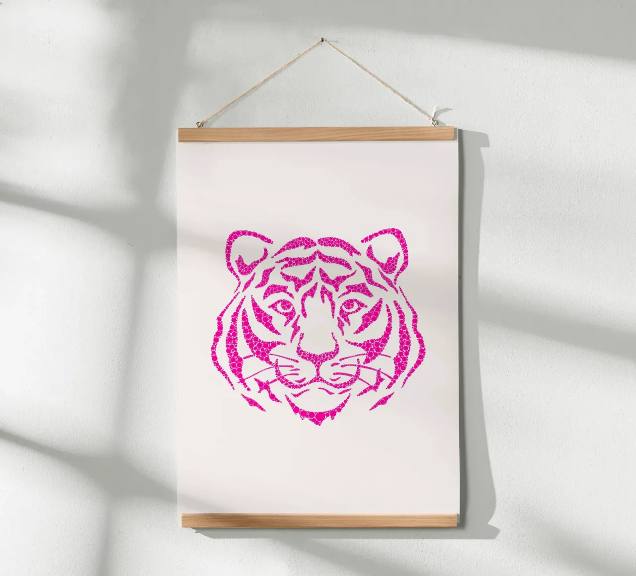 Testa di tigre pixelata - Stampa d'arte moderna rosa caldo poster con telaio in plastica da homdeco