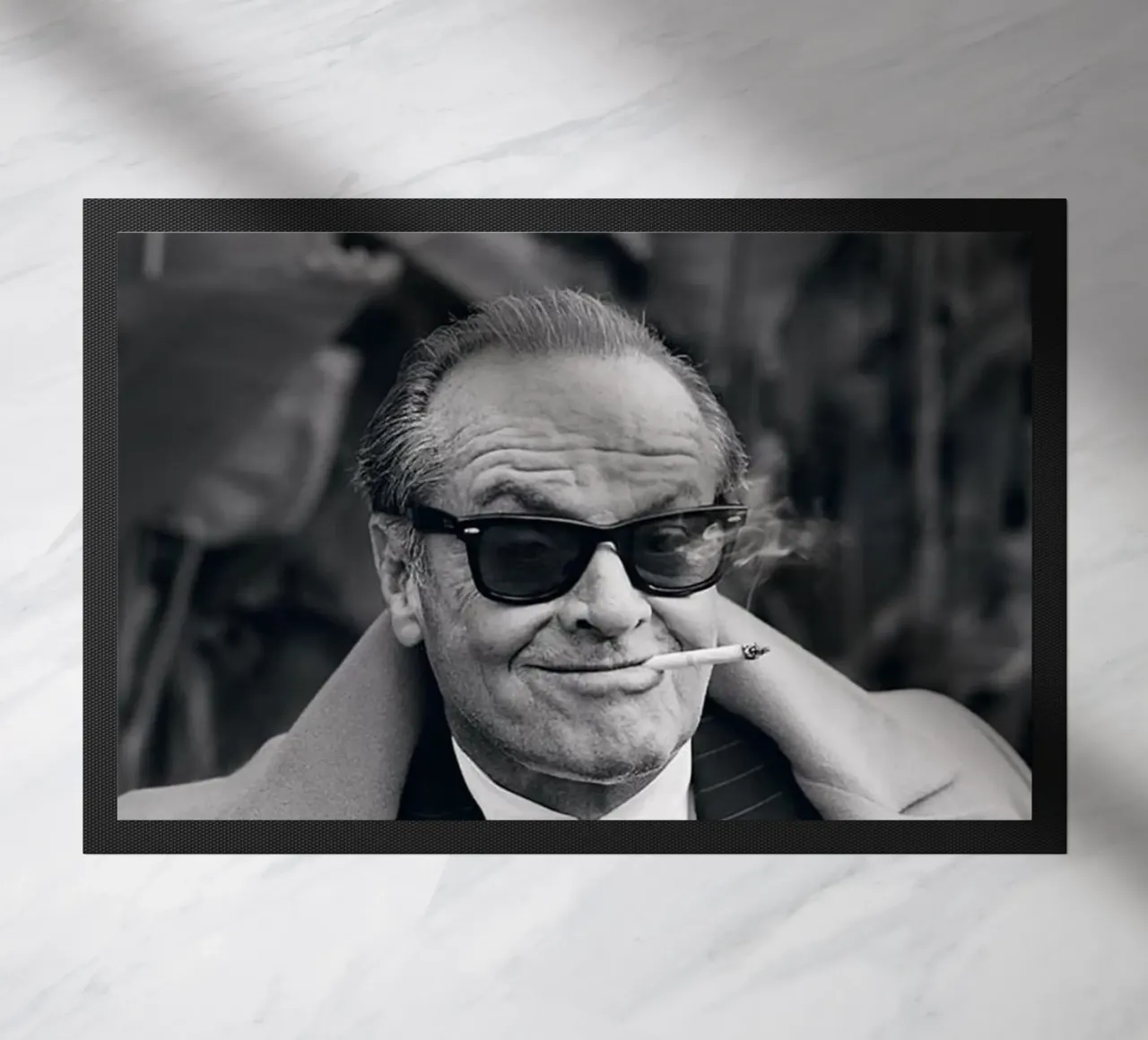 Sorriso con sigaretta zerbino da glover studio