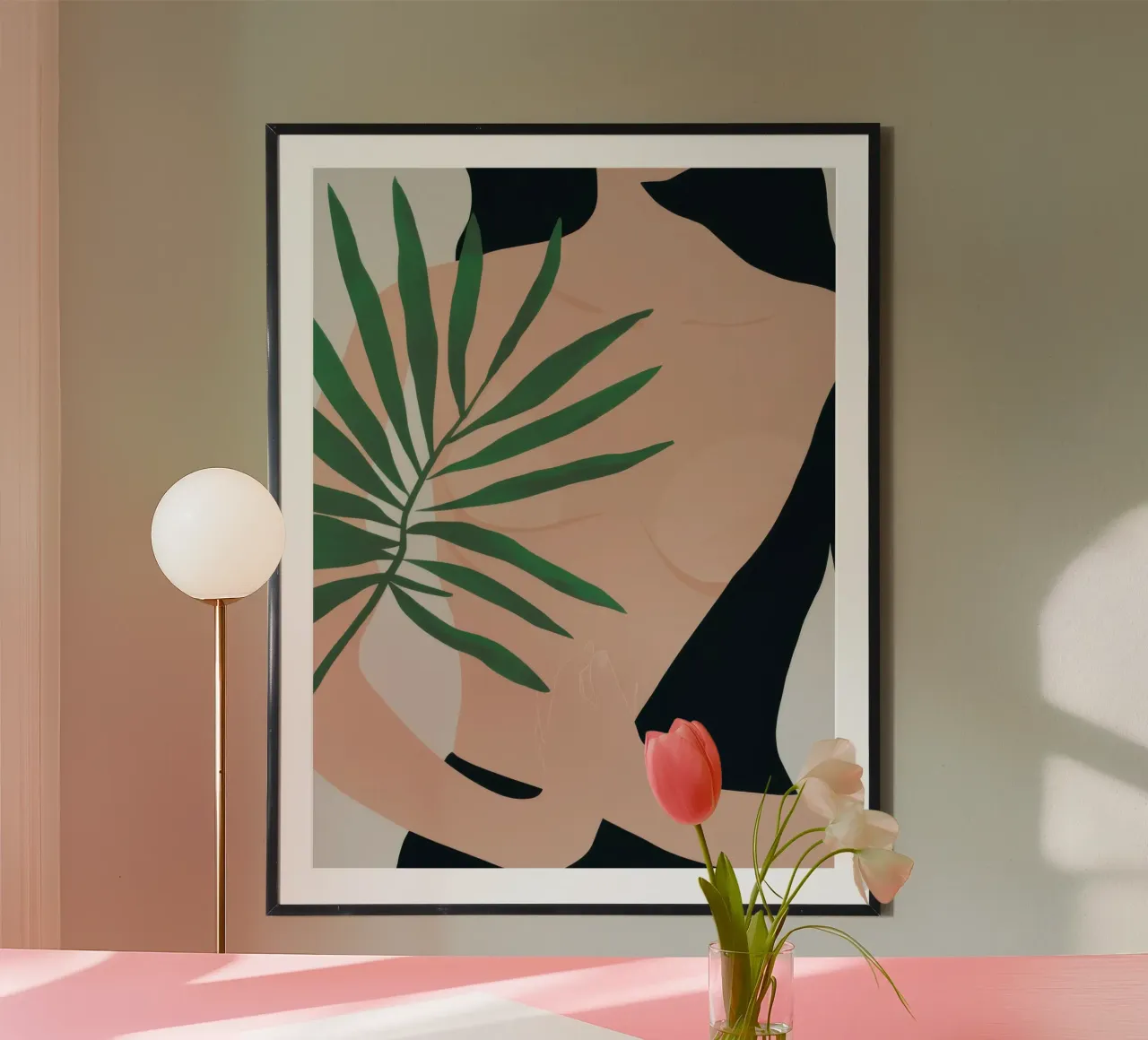 Corpo con foglia di palma poster con telaio in legno da Selene Shade