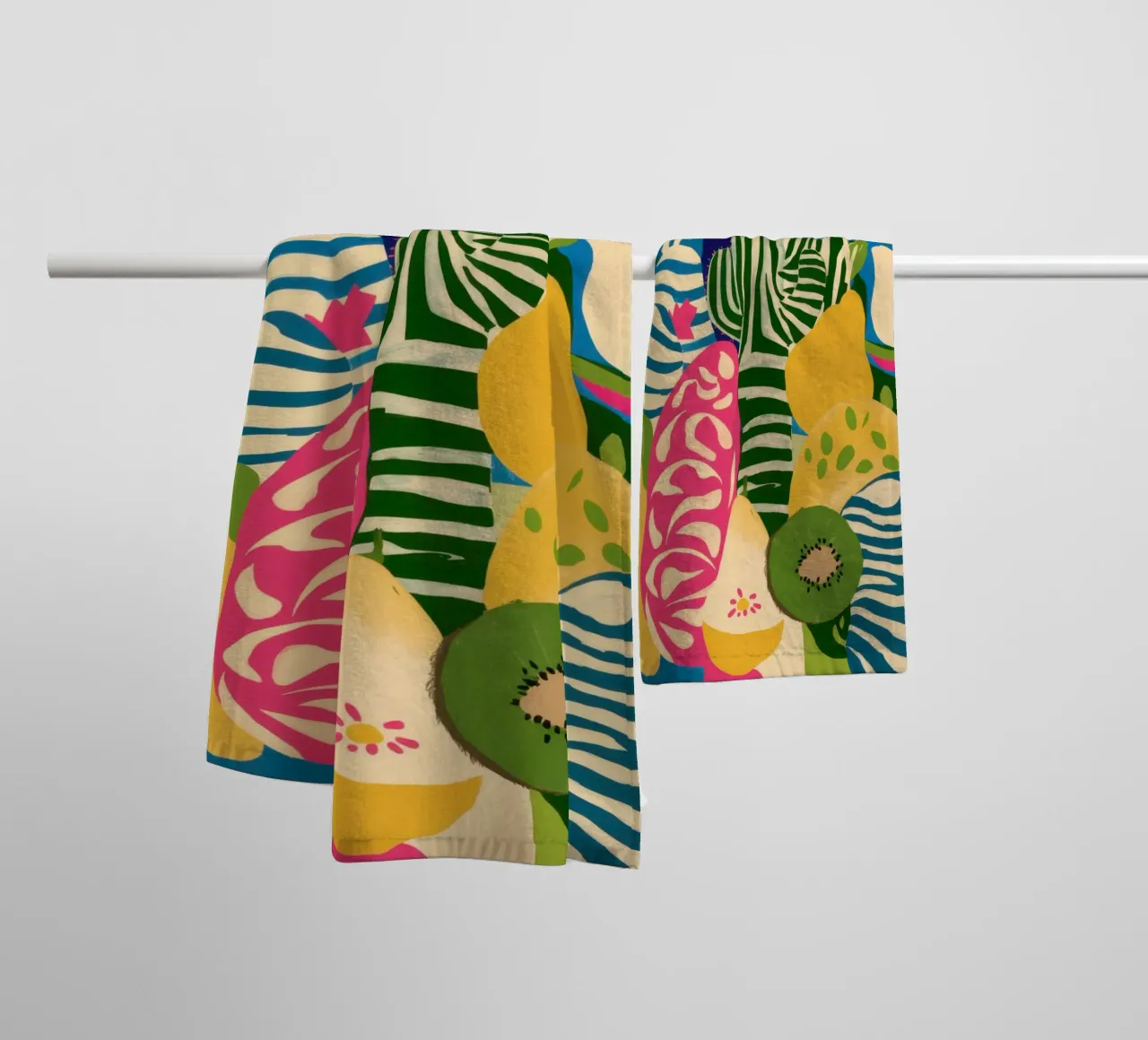 Kiwi Jungle Pattern Handtuch von Thistle Bloom