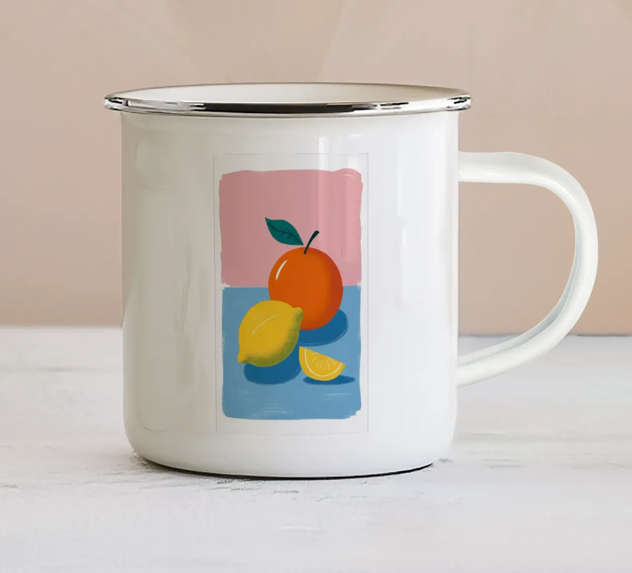 Agrumi su blu tazza in smalto da Mark Solaria
