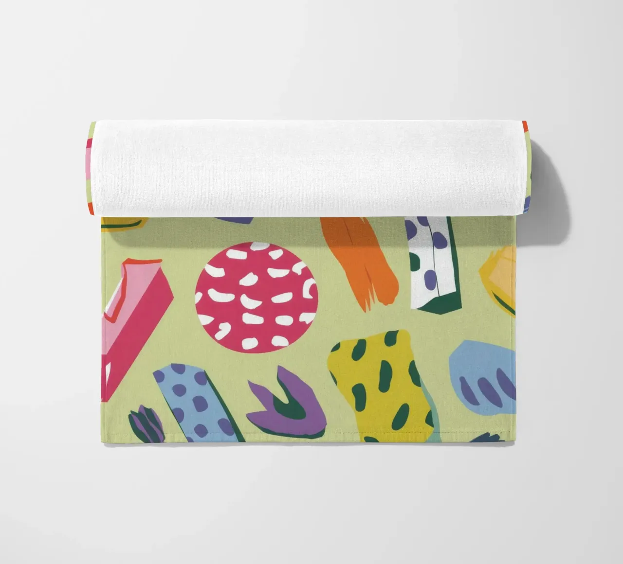 Caos creativo a colpi di pennello telo mare da Thistle Bloom