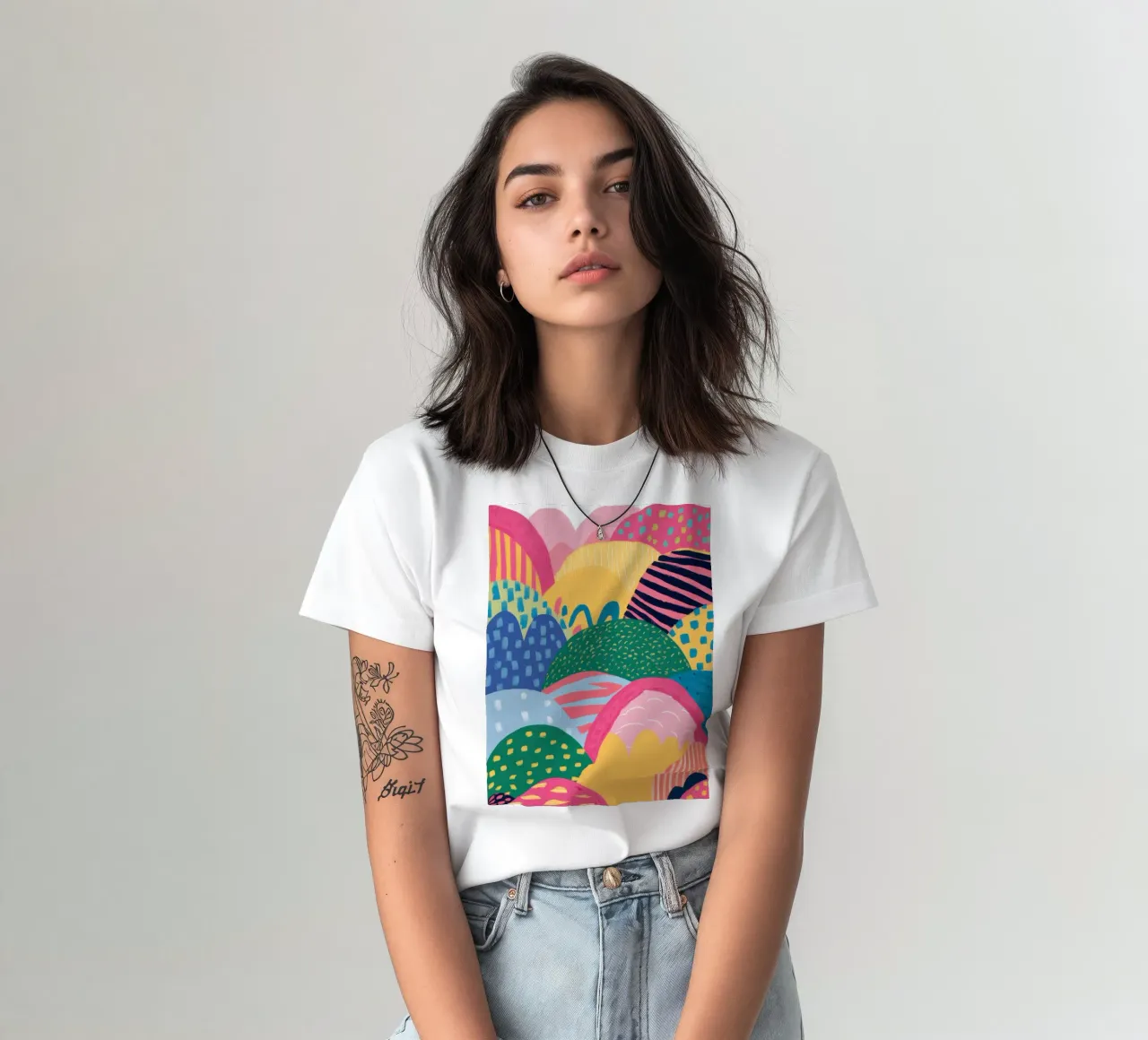 Colline caleidoscopiche t-shirt da Selene Shade