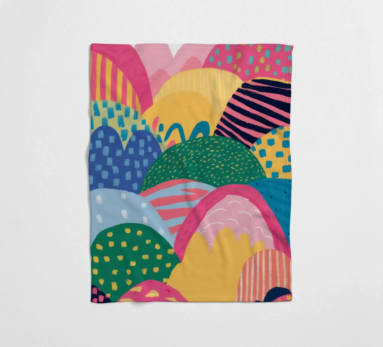 Colline caleidoscopiche coperta in pile da Selene Shade