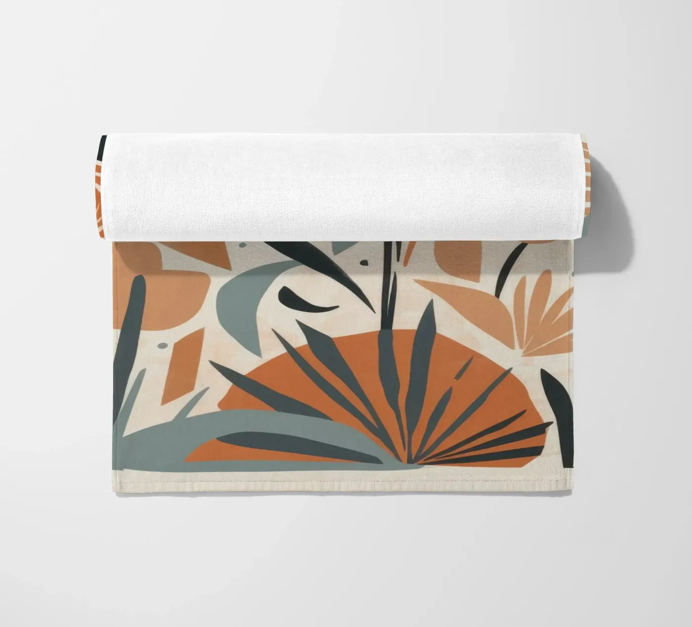 Abstraktes botanisches Array Strandtuch von Gaia Viesta