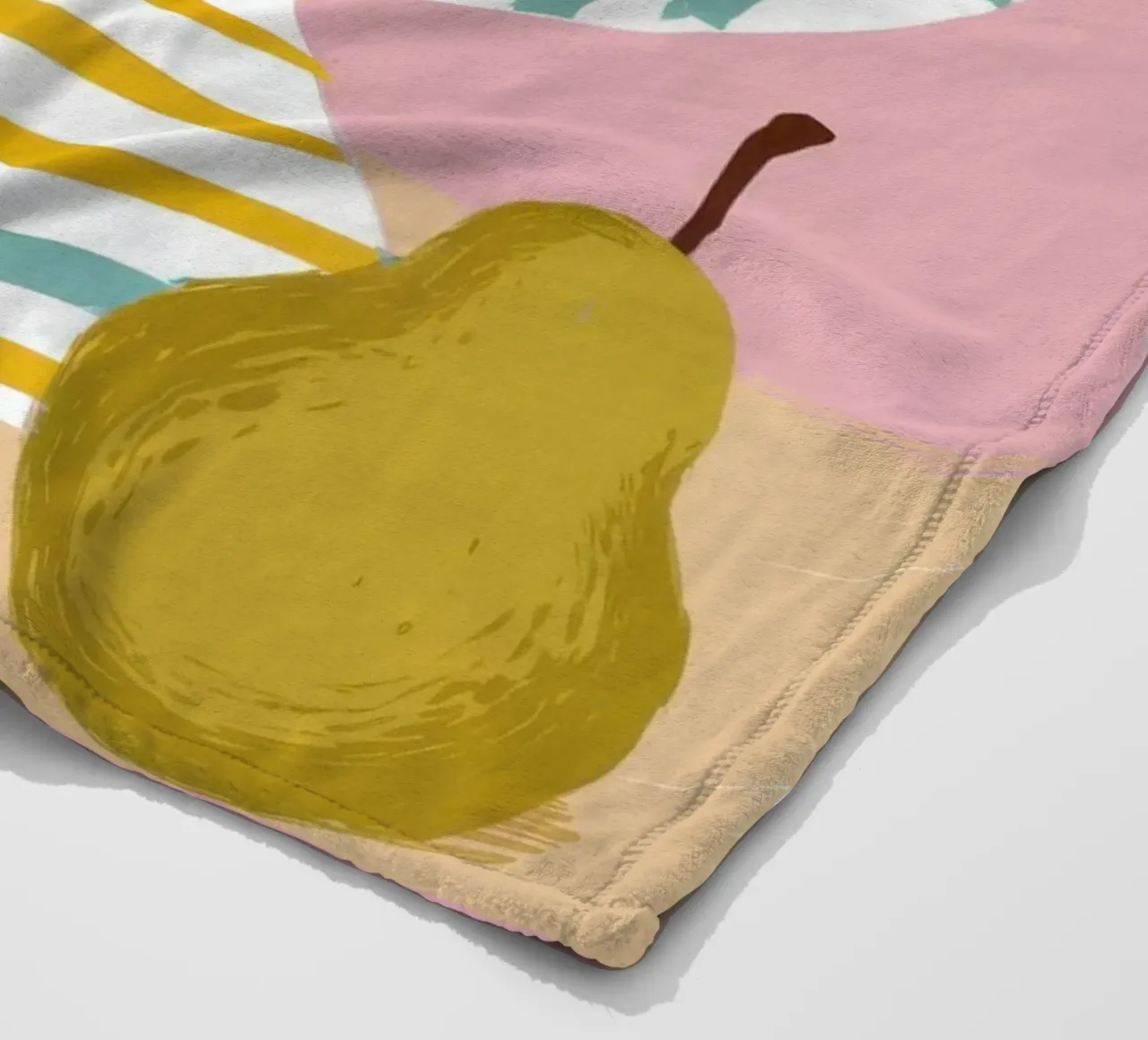Frutta in ciotola a righe coperta in pile da Mark Solaria