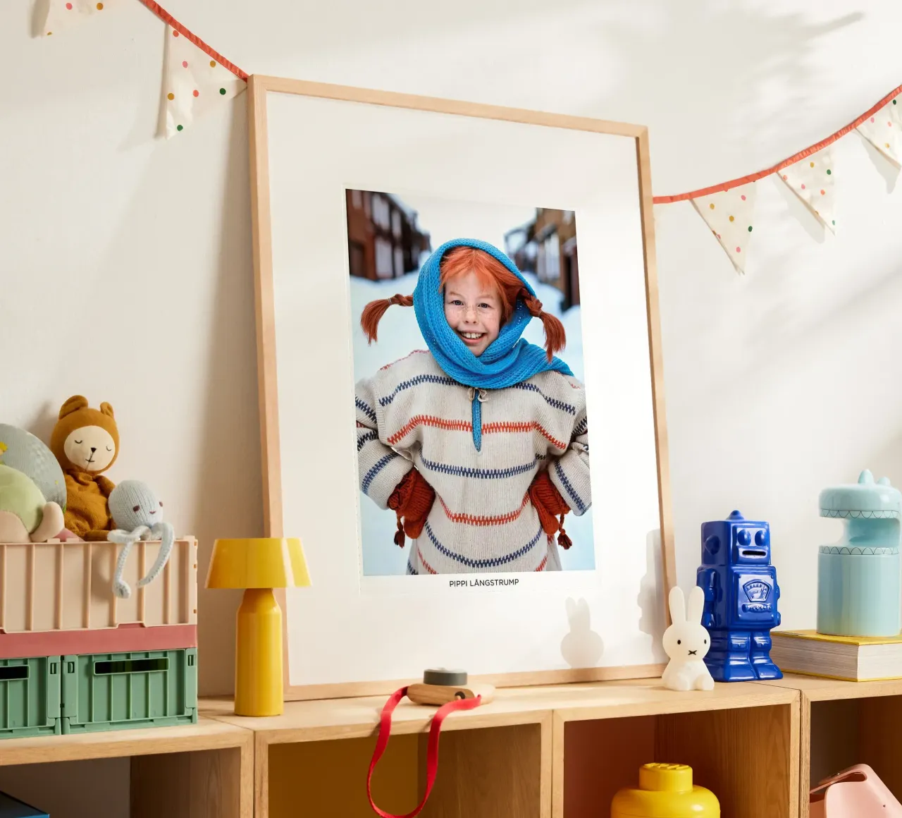 Pippi Calzelunghe inverno poster con telaio in plastica da Earl Beeman
