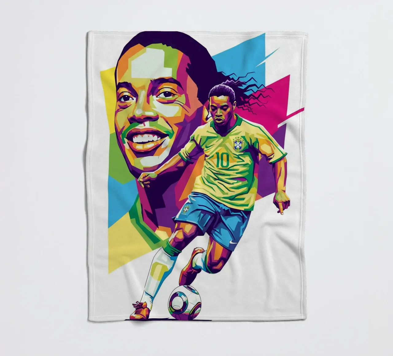Ronaldinho con l'iconico sorriso coperta in pile da Hantamrata