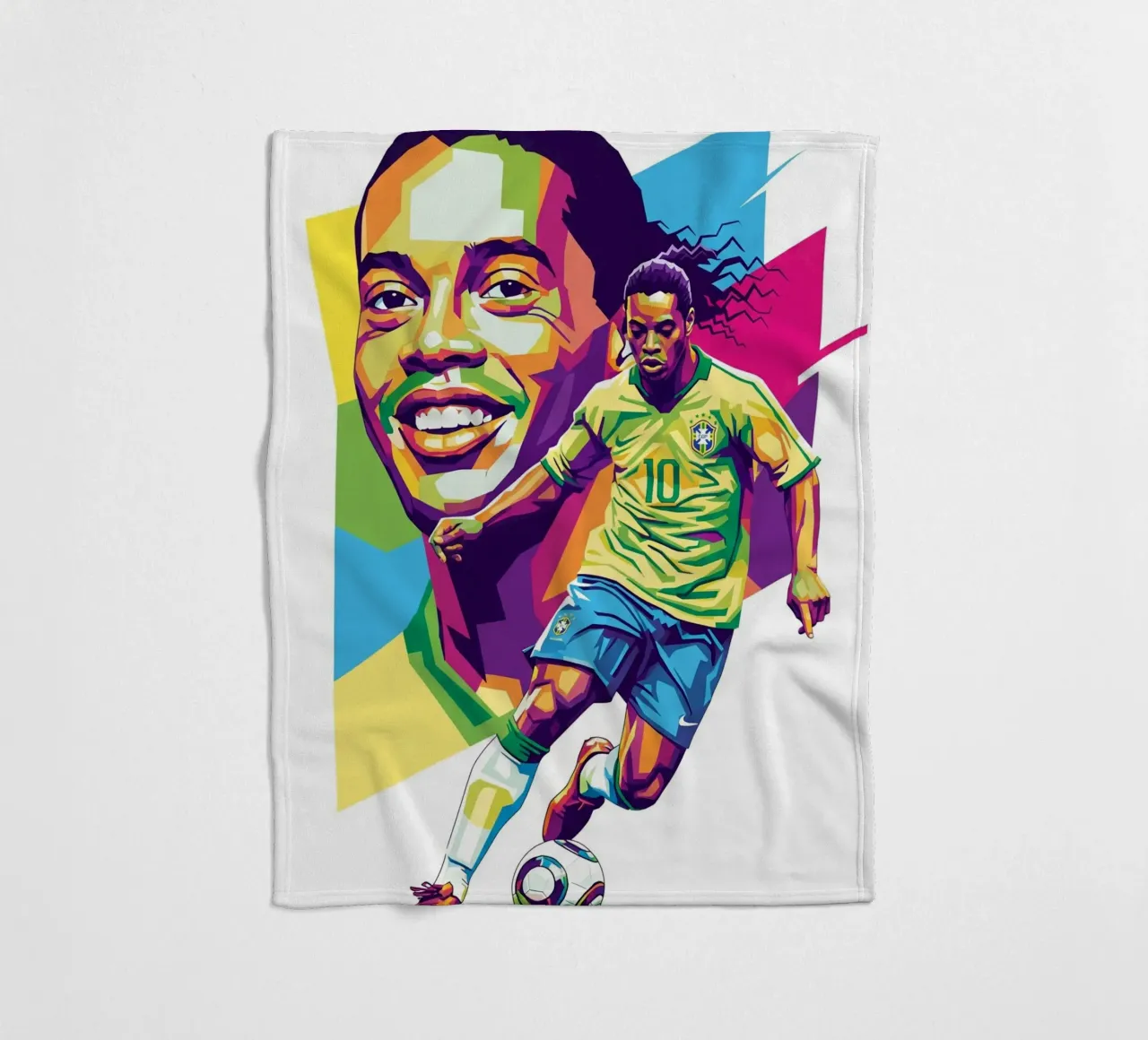 Ronaldinho con l'iconico sorriso coperta in pile da Hantamrata
