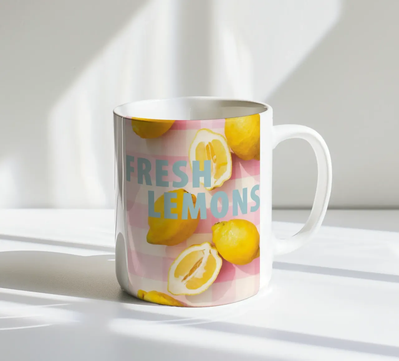 Limoni freschi tazza in ceramica da Oscar Shaw