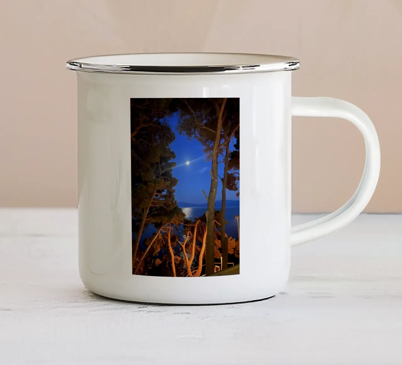 Croatia Moon tazza in smalto da Tonki